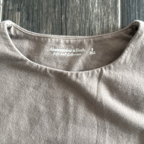 Abercrombie Taupe Long-Sleeve Bodysuit – Size Small - Picture 6 of 6